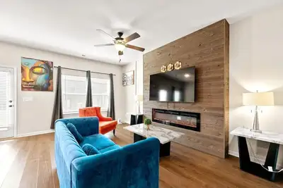 Image de Charming 3-bedroom townhome in amazing Atlanta with WiFi, Ac and King Bed