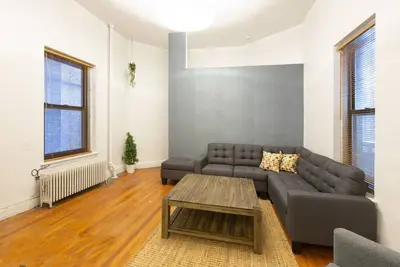 Image de Huge five-bedroom loft-style apartment in the heart of East Village