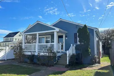 Image de Charming 3-bedroom house with ocean views, WiFi, Ac in delightful Hull