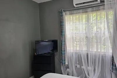 Image de Welcome to Jamaica bnb rentals in Montego Bay, your tropical bliss awaits u\n