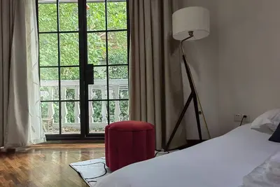 Image de Shanghai Forest Cabin with balcony in city center