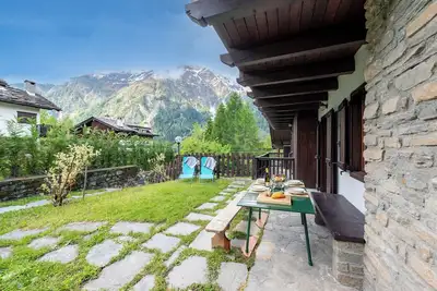Image de Charming Apartment with Garden in Courmay, Courmayeur, Italy