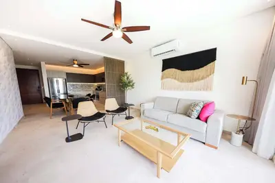 Image de Apt Huico: Ocean Views, Shared Rooftop & Pool
