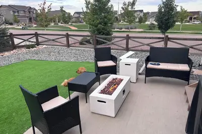 Image de Chic & Spacious Basement Retreat with Shared Luxury Amenities