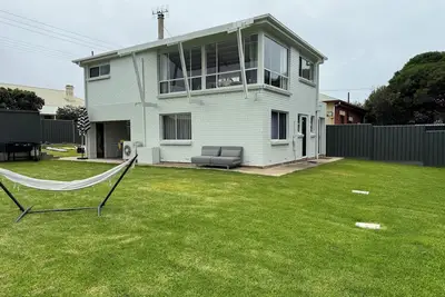 Image de A haven in the heart of Port Elliot. Prime location. Cosy and clean.