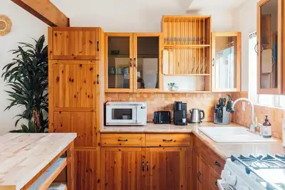 Image de 6min to Jt Park, Downtown. Pet-Friendly! Stargaze & NightView, Elevated Backyard