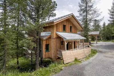 Chalet luxueux avec bain à remous extérieur