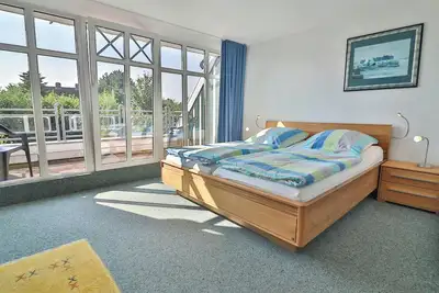 Image de Haus Seeland on Langeoog offers the ideal retreat for up to six people.