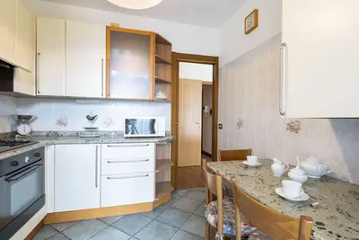 Image de Agréable appartement avec Wifi, climatisation, Tv, balcon, animaux admis et parking
