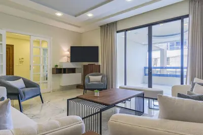 Image de Crest 3-Bedroom Apt in Hamra W/ 24/7 Power