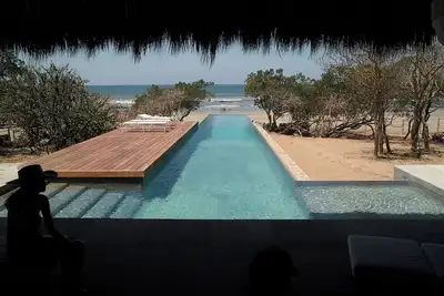 Image de Cangrejo y Toro     Luxury on Seven Private Ocean Front Acres