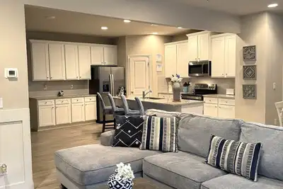 Image de Spacious 5-bedroom house in charming Buford, Ga