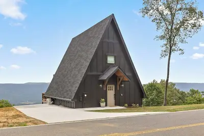 Image de Mountain’s Edge by Appalachian A-Frames, Mountain View, Hot Tub, WiFi