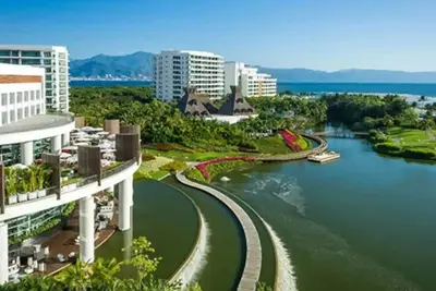 Image de Grand Luxxe Resort in fabulous Nuevo Vallarta, Mexico