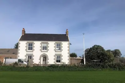 Image de 3 Bed Apartment in St Peter, Jersey
