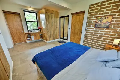 Image de Adobe Room: a cozy room in a beautiful house