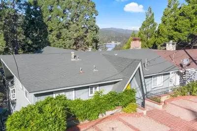 Image de 516 Delle Dr Crestline