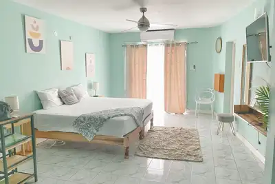 Image de Chic 1-bedroom apartment with WiFi, Ac in charming Tower Isle