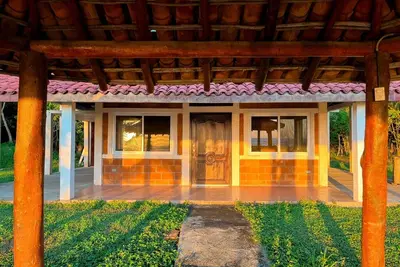 Image de Oceanfront cottage in Mechapa with Ac - Surfer's Paradise or Beach Bum's Heaven!