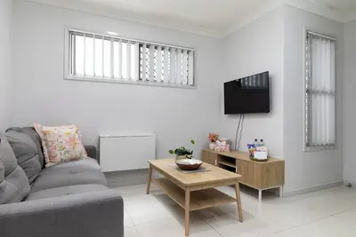 Image de 1 Bdr Apt! Gst Credits! Kitchen! Parking! 339f1