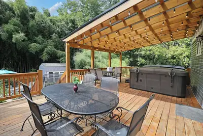 Image de Bungalow Dream, Water & Electric are back-Fire Pit & fenced