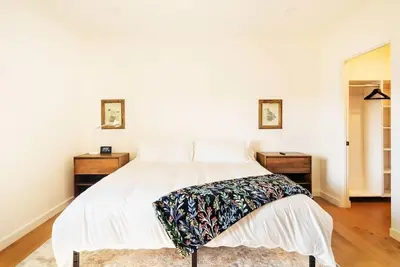Image de 3-bedroom apartment in charming Carpinteria with WiFi, Ac. Enjoy your stay