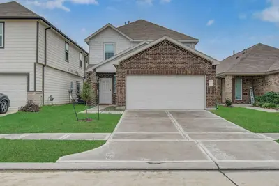 Image de 5 Min from Lake Houston W/ Community Pool!