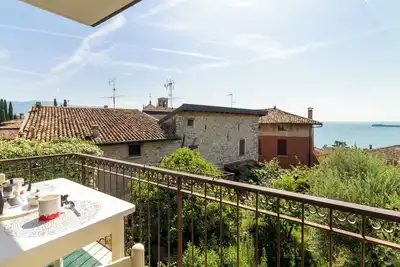 Image de Lukas Lake View & parking place, Gardone Riviera, Italy