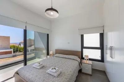 Image de Villa Yria – Modern Comfort in the Heart of Coral Bay