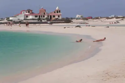 Image de Perfect location in El Cotillo, ground floor 2 bedroom apartment