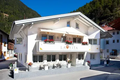 Image de Agréable appartement pour 4 personnes avec Wifi, Tv, patio et parking