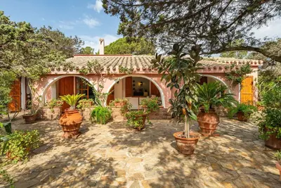 Image de Merveilleuse maison de vacances privée avec climatisation, Tv, patio, animaux admis et parking