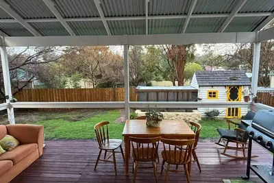 Image de Jarrahdale Pet Friendly Retreat Cottage
