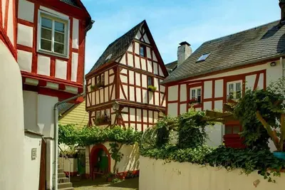 Image de Old Council House on the Moselle (9 people)