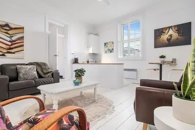 Image de Urban Vibes at Grappa Court North Hobart