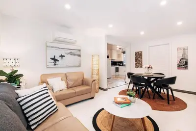 Image de Courtyard Serenity at Grappa Court North Hobart