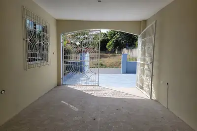 Image de 2-bedroom resort in gorgeous Montego Bay with Ac, WiFi. Relax and unwind