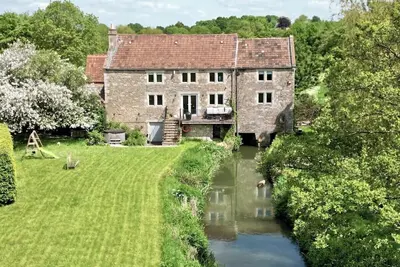 Image de Iron Mill House - Riverside Hot Tub - Frome