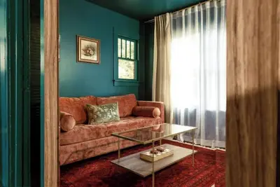 Image de The Heron: Peaceful East Hill Villa in Pensacola, Near Beaches and Downtown