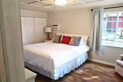 Image de Canyonville Cottage - Charming 2 Bed/2 Bath
