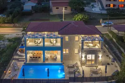 Image de New 2025 Villa Bella Vista with heated pool