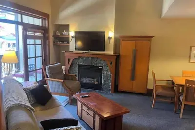 Image de Village@Palisades Tahoe Sleeps 6