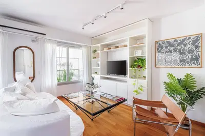 Image de Charming 2 Bdr Duplex w/ private rooftop + Bbq