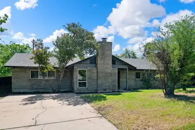 Image de Quiet 4 bedroom Home | Located off SoLa