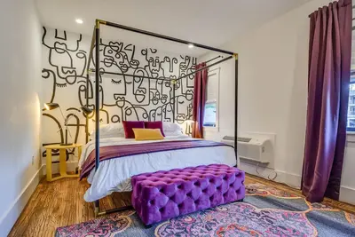 Image de Private Suite in Historic Austin B&B: Sleeps 4!