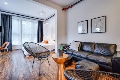 Image de Private Suite in Historic Austin B&B: Sleeps 4!