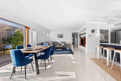 Image de Wiltons beach house- Family haven, pet friendly!