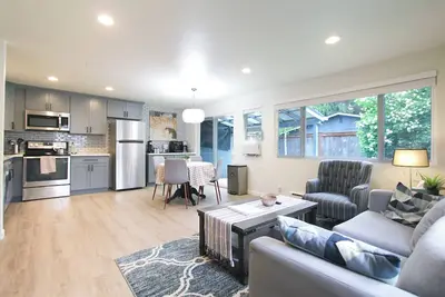 Image de Charming 2-bedroom townhome in beautiful Issaquah with WiFi, Ac
