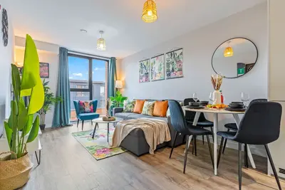 Image de King Bed | 2bath | Parking | Netflix | City Centre