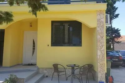Image de Appartement d'une chambre avec la terrasse Vir - Torovi - Vir - Pedinka, Vir (A-22373-a)